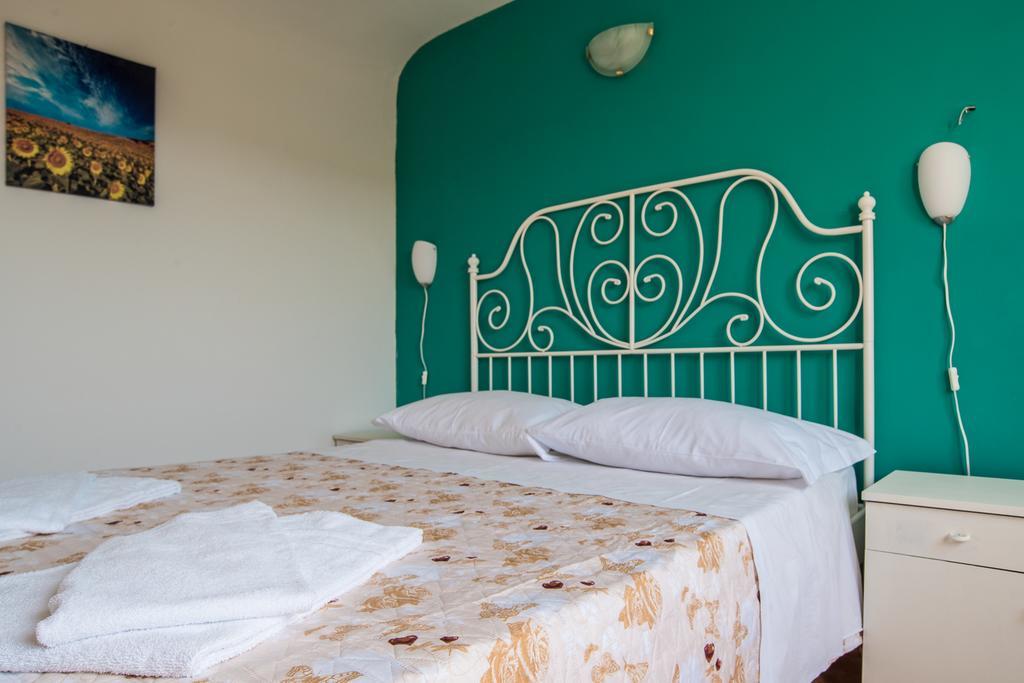 Otello Rooms Catania Ngoại thất bức ảnh